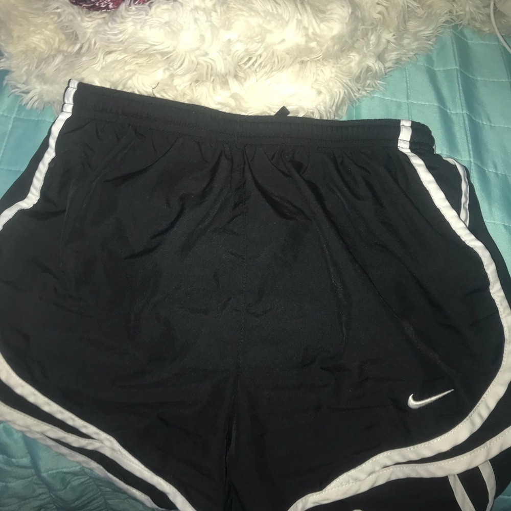 Black nike shorts